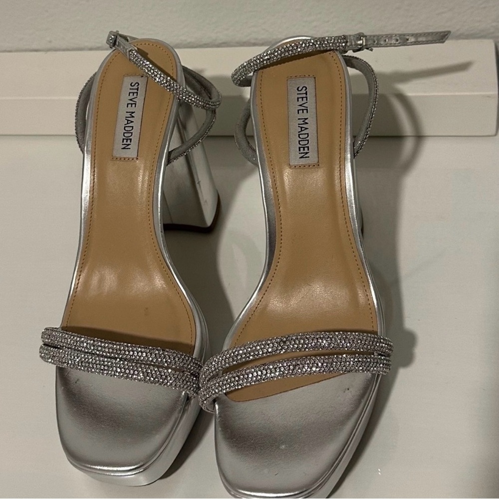 Steve Madden Silver Rhinestone Heels Size 9